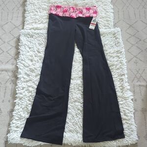 Jenni by Jennifer Moore Black and Pink Lace Trim Flare Leggings